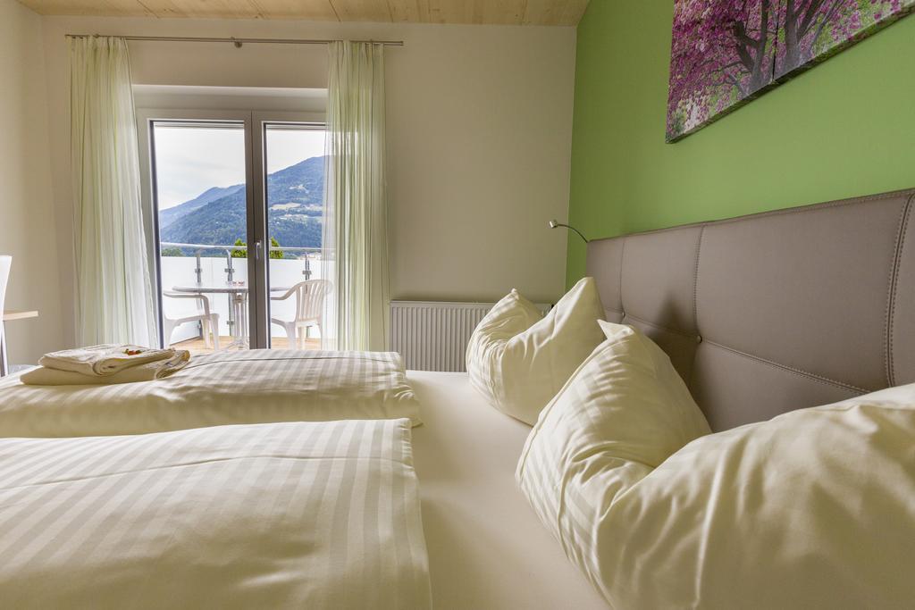 Gaestehaus Krappinger/Pizzeria Mamma Mia Ossiach Room photo